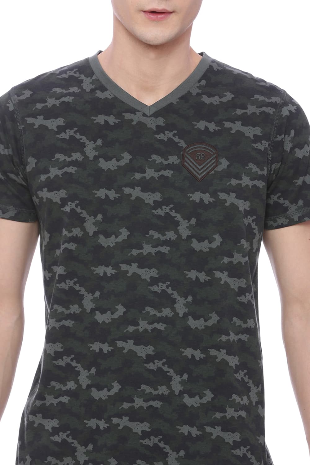 BASICS MUSCLE FIT V NECK T SHIRT