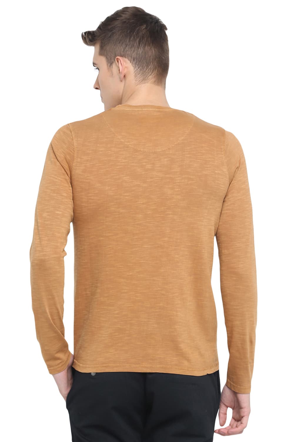 BASICS MUSCLE FIT CREW NECK T SHIRT