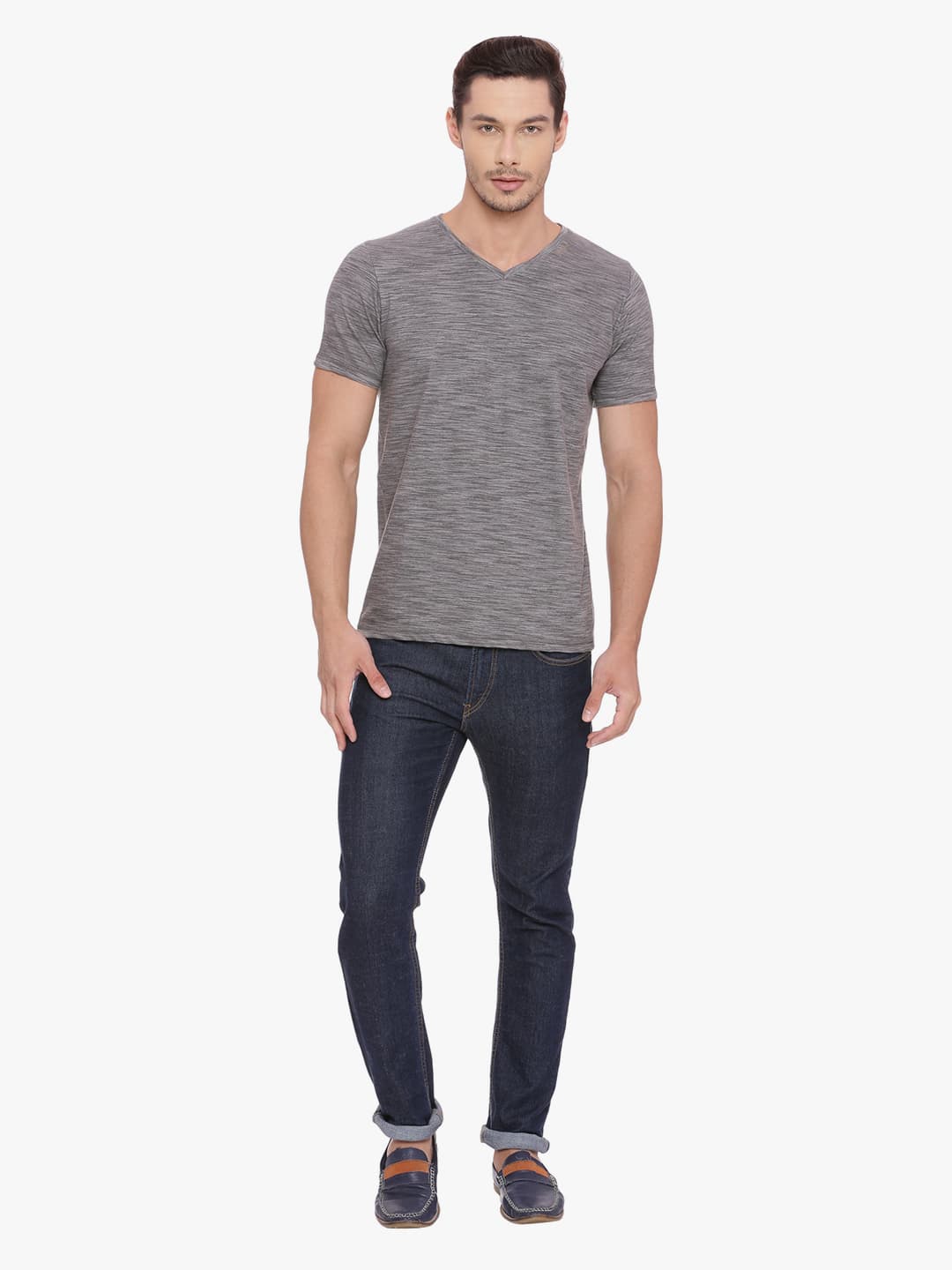 BASICS MUSCLE FIT V NECK T SHIRT