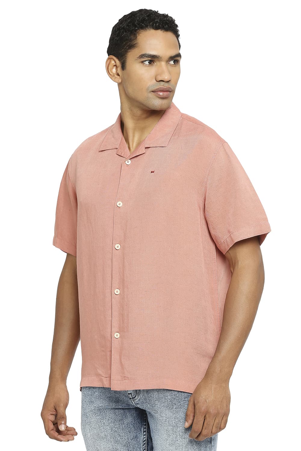 BASICS RELAXED FIT LINEN VISCOSE HALFSLEEVES SHIRT