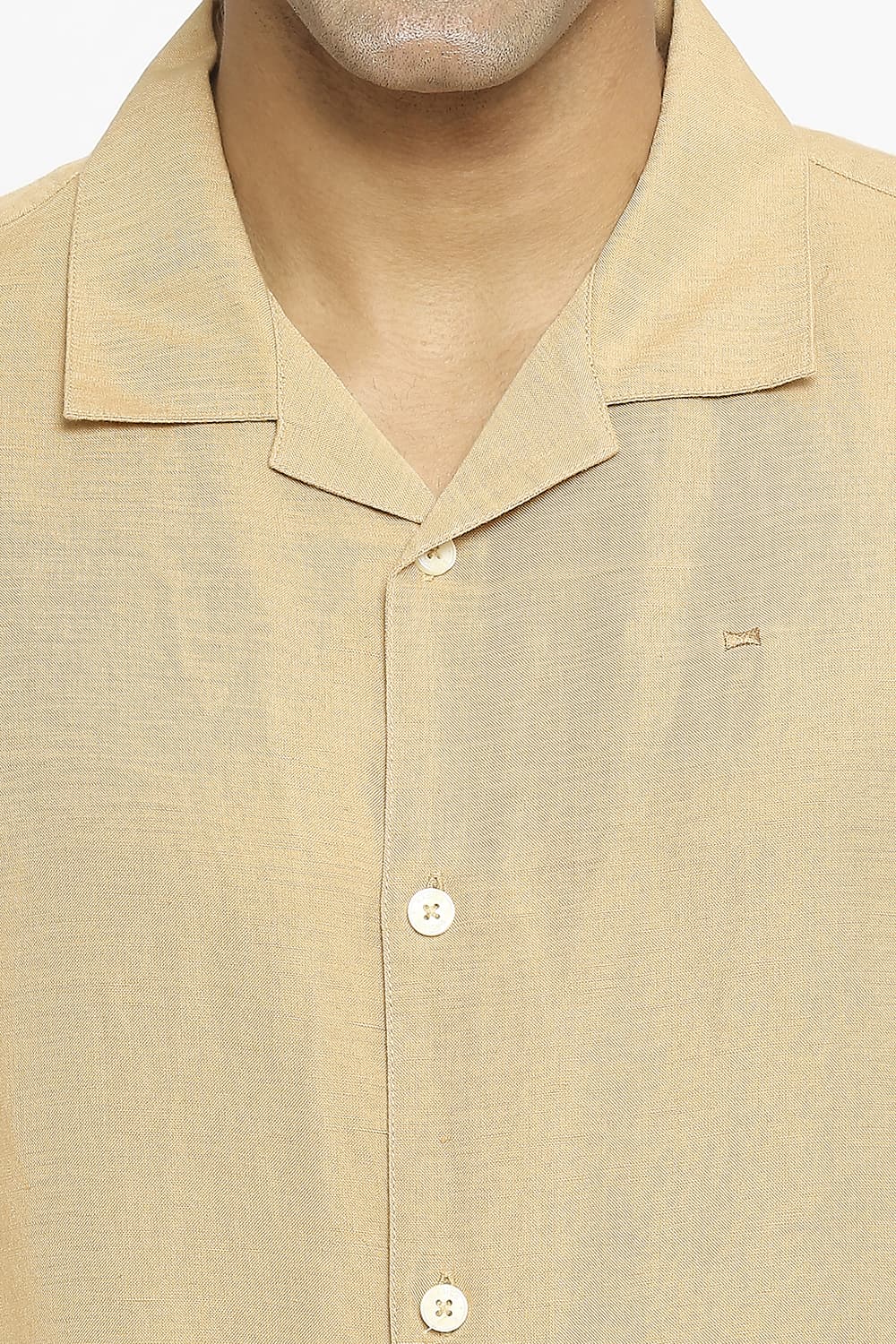 BASICS RELAXED FIT LINEN VISCOSE HALFSLEEVES SHIRT