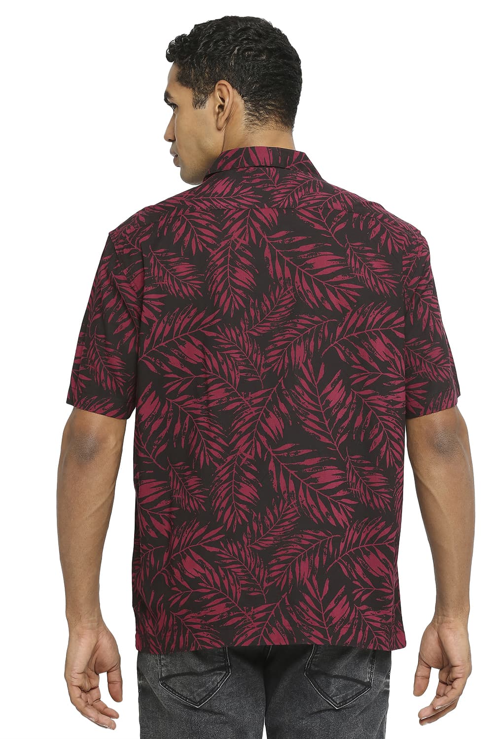BASICS RELAXED FIT COTTON VISCOSE PRINTED HALFSLEEVES SHIRT