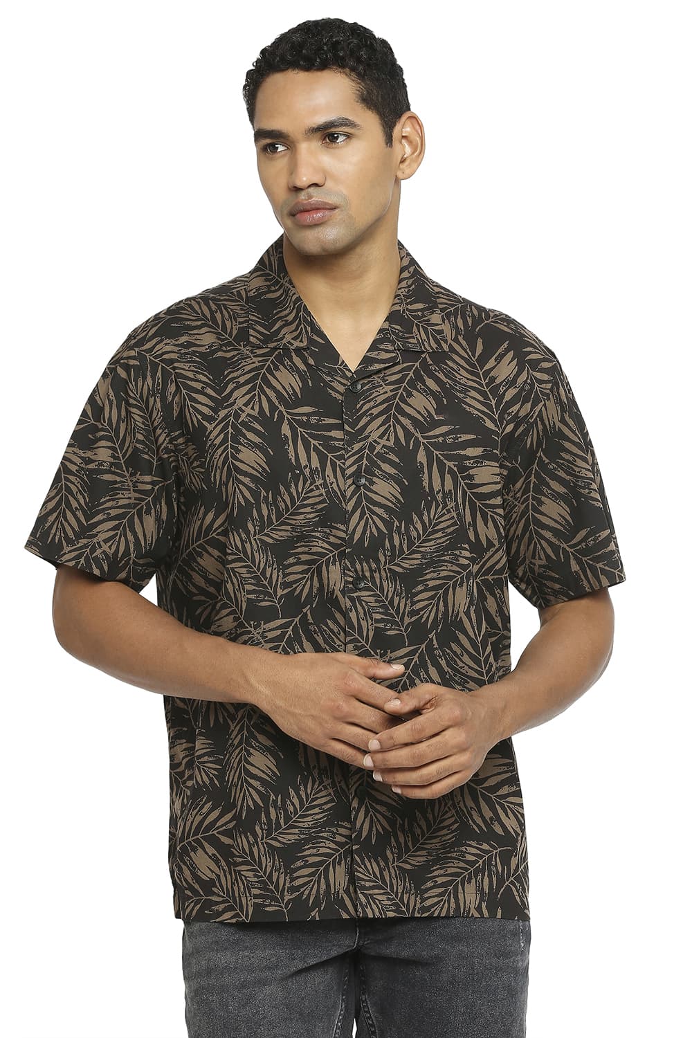 BASICS RELAXED FIT COTTON VISCOSE PRINTED HALFSLEEVES SHIRT