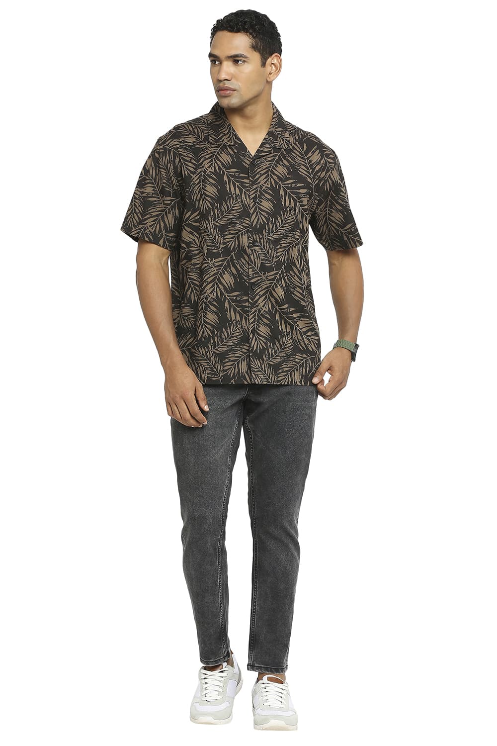 BASICS RELAXED FIT COTTON VISCOSE PRINTED HALFSLEEVES SHIRT