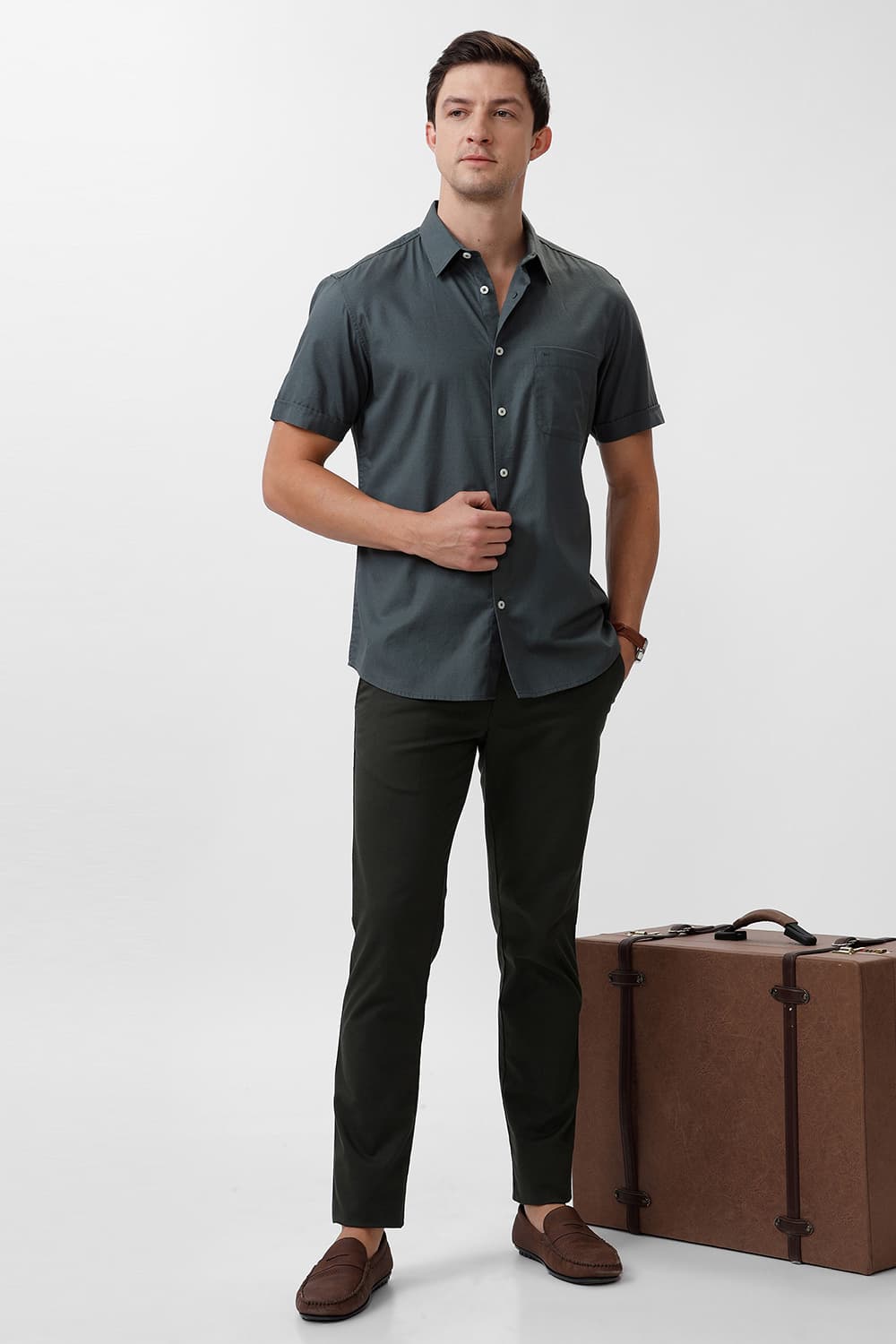 SLIM FIT COTTON CREPE HALFSLEEVES SHIRT
