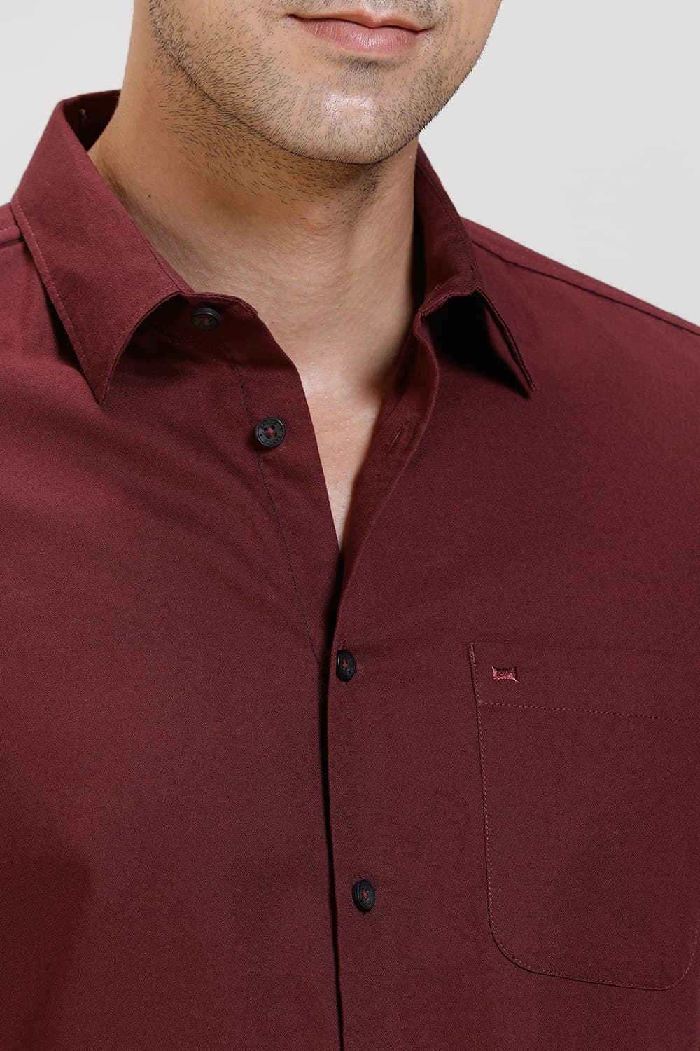 SLIM FIT COTTON CREPE HALFSLEEVES SHIRT