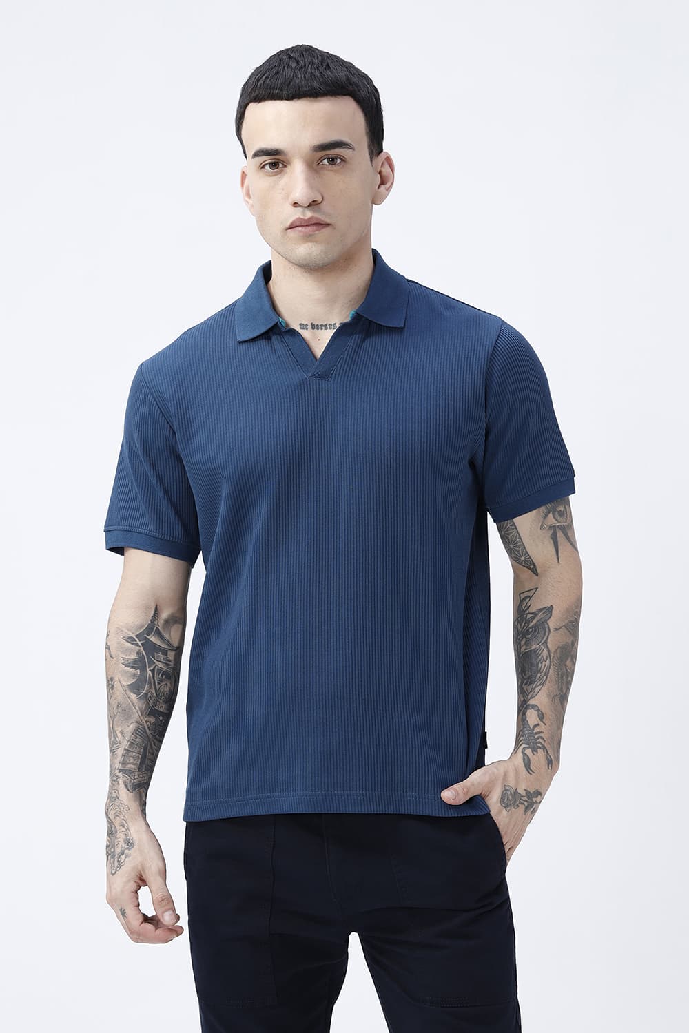 BASICS REGULAR FIT TITAN COTTON JOHNNY POLO T-SHIRT