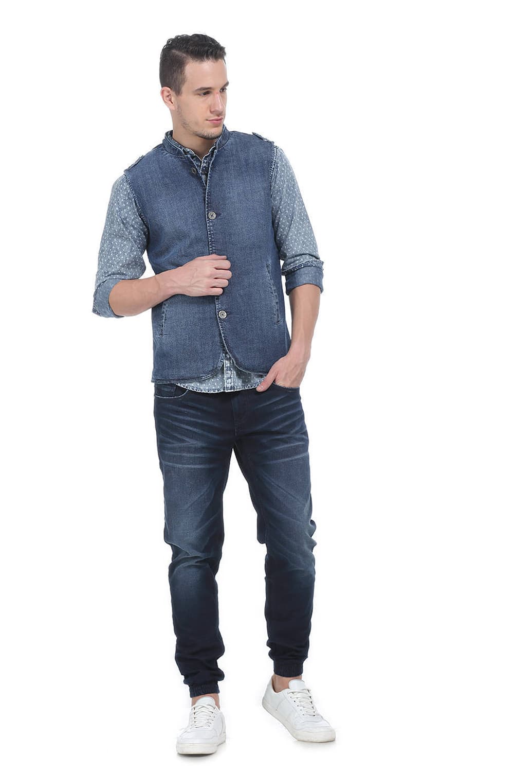 BASICS SLIM FIT TWILL BANDHGALA