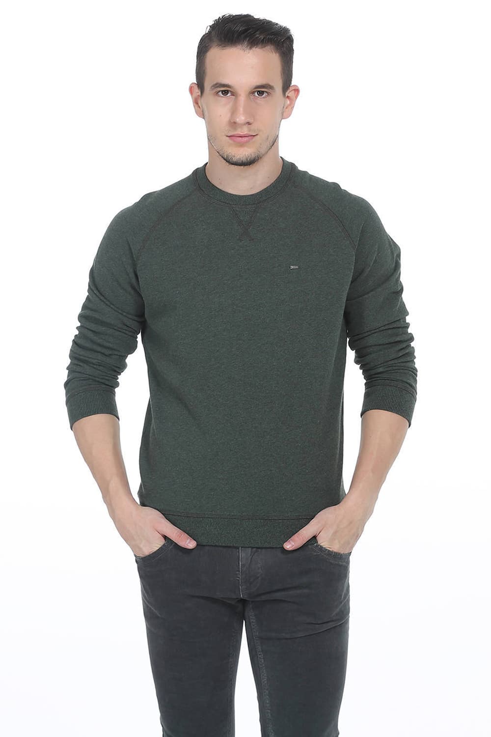 BASICS MUSCLE FIT PULL OVER RAGLAN SLEEVE