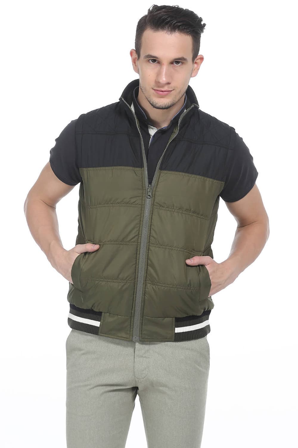 BASICS COMFORT FIT SLEEVELESS REVERSIBLE POLYFILL JACKET