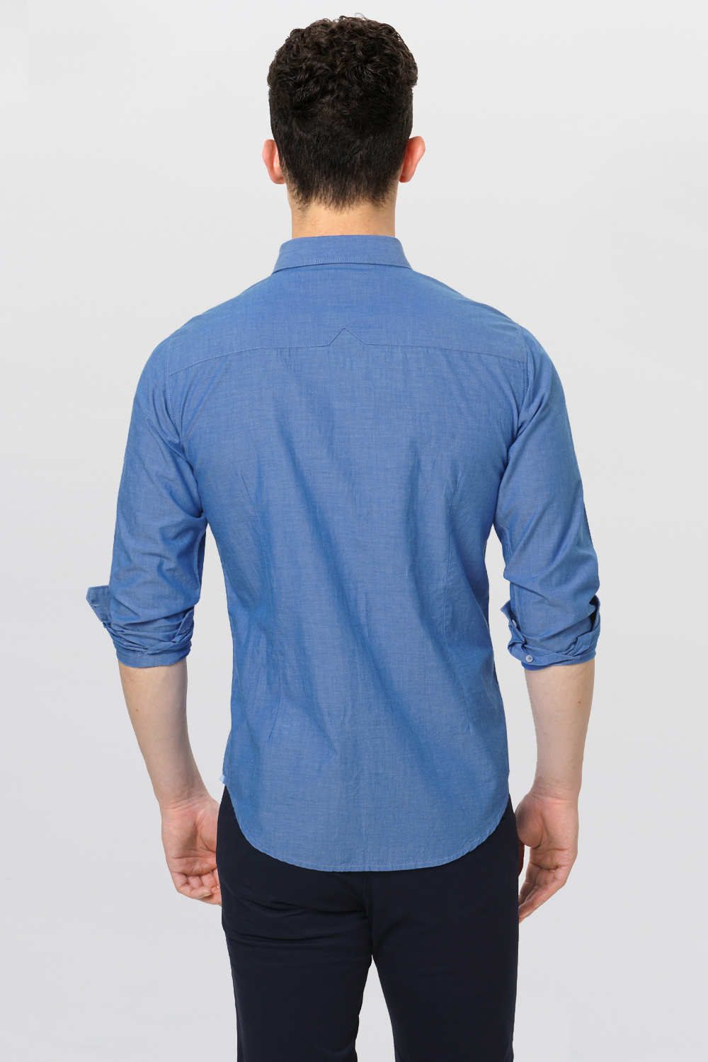 BASICS SLIM FIT CHAMBRAY SHIRT