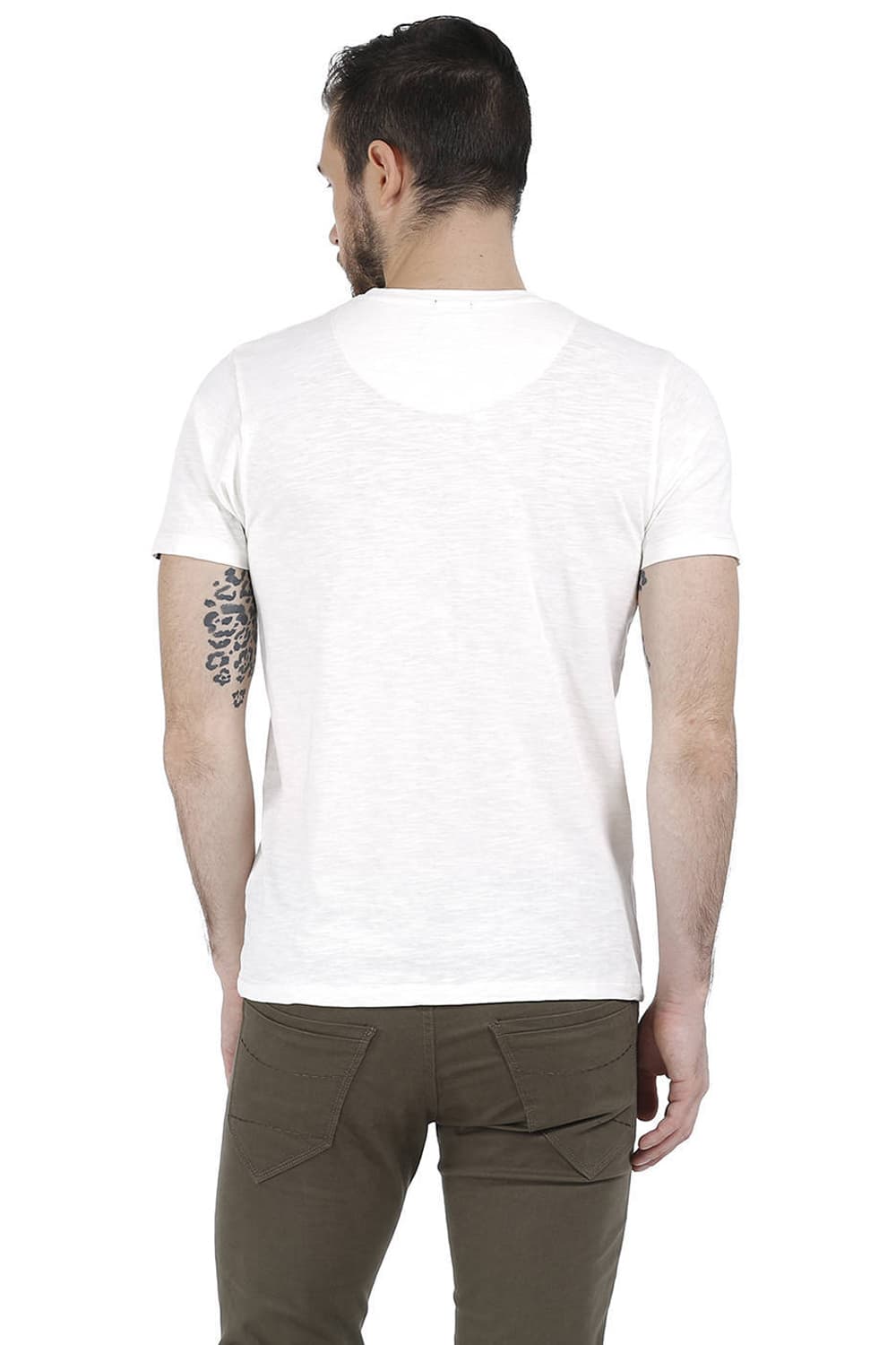 BASICS MUSCLE FIT CREW NECK T.SHIRT