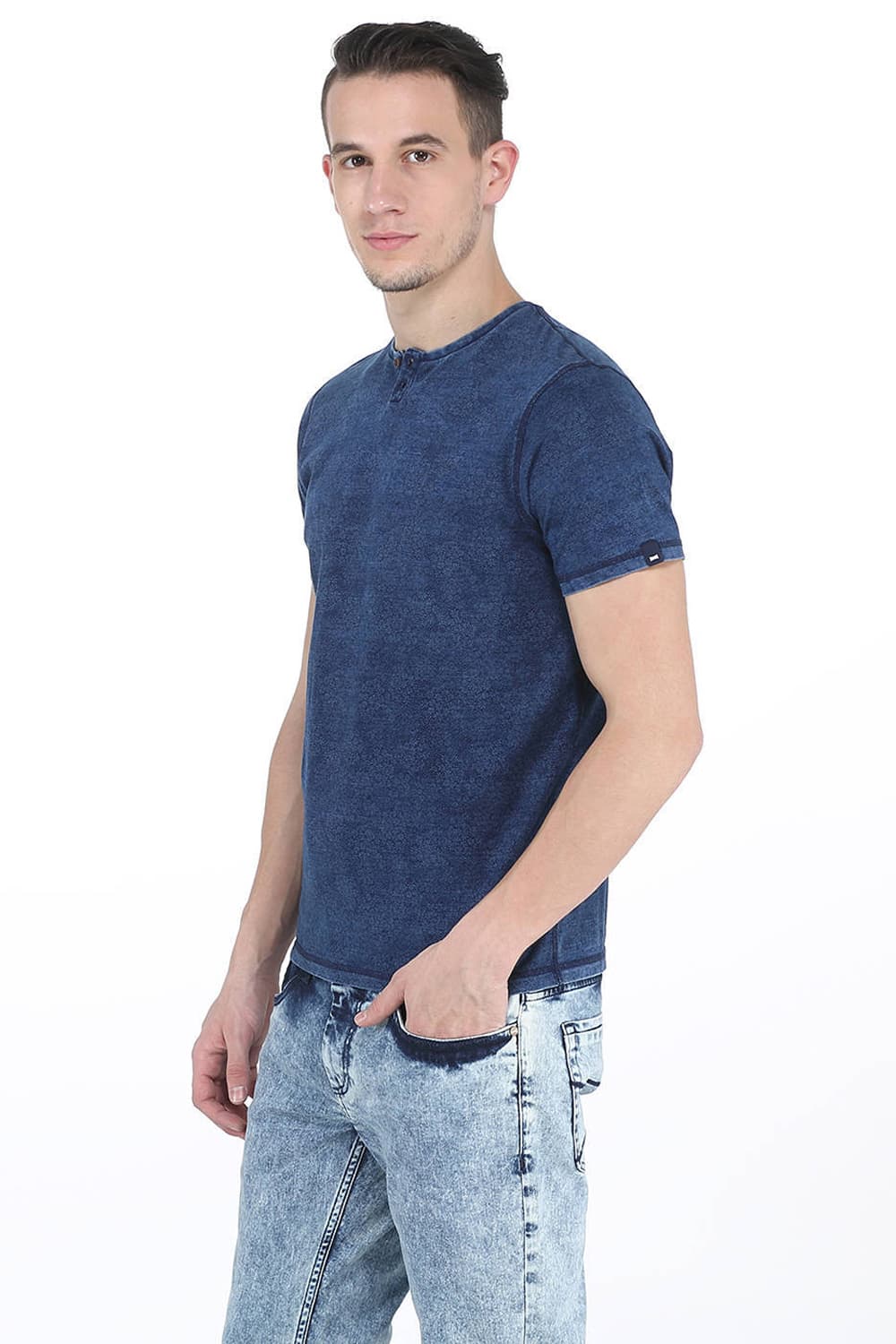 BASICS MUSCLE FIT HENLEY T SHIRT