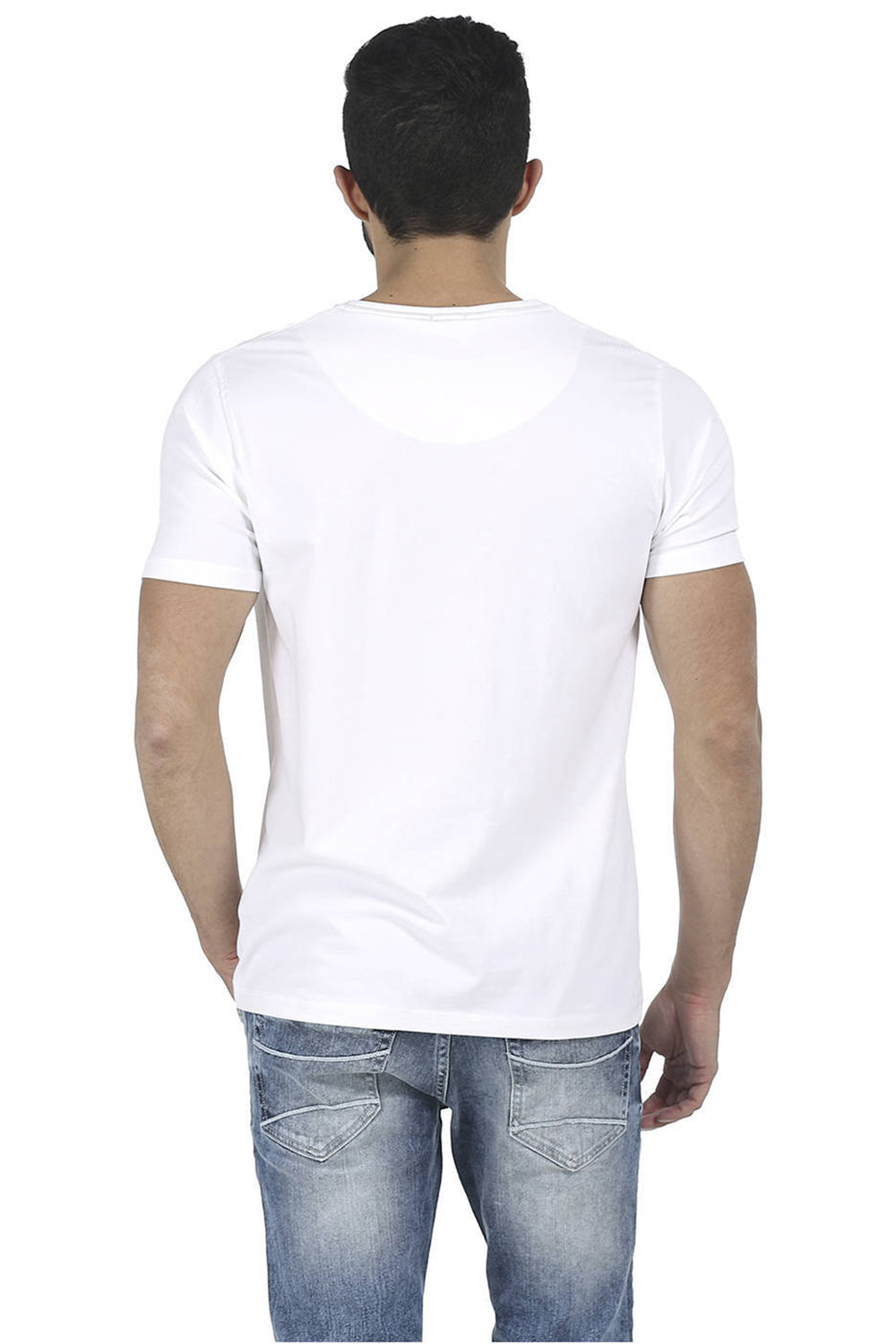 BASICS MUSCLE FIT V NECK T SHIRT