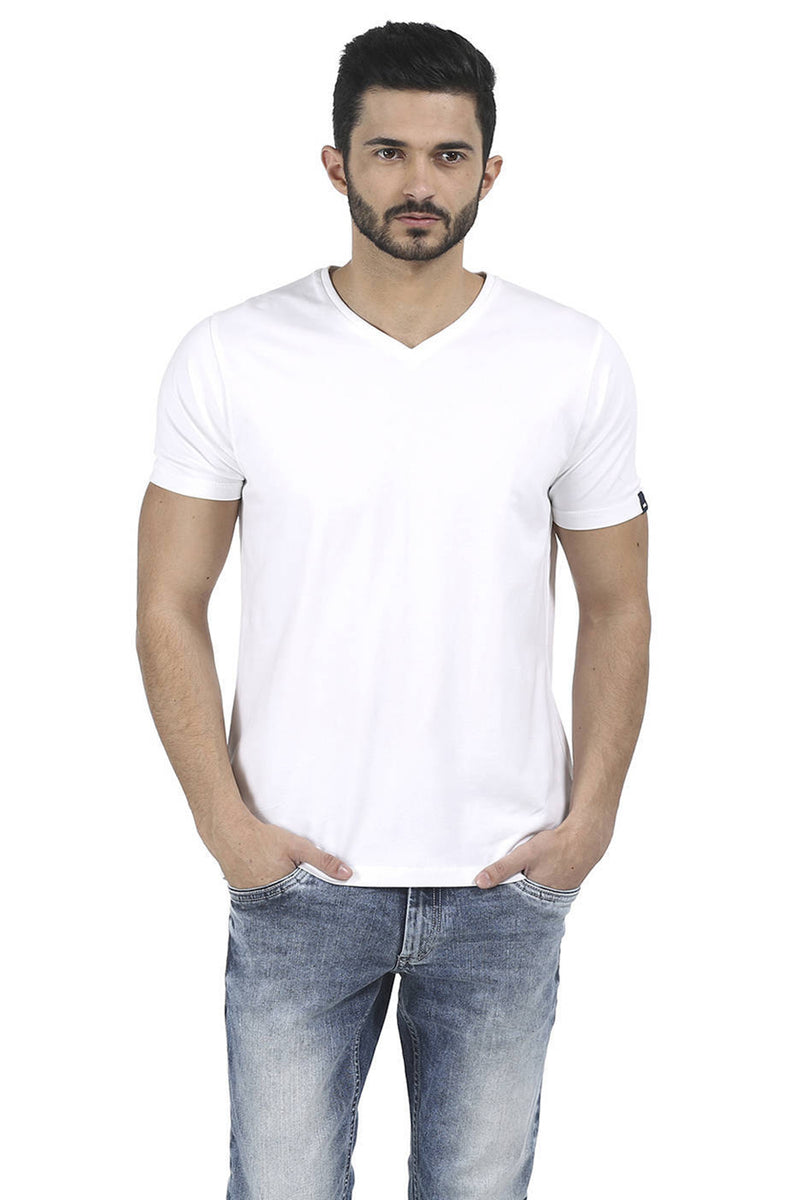 BASICS MUSCLE FIT V NECK T SHIRT