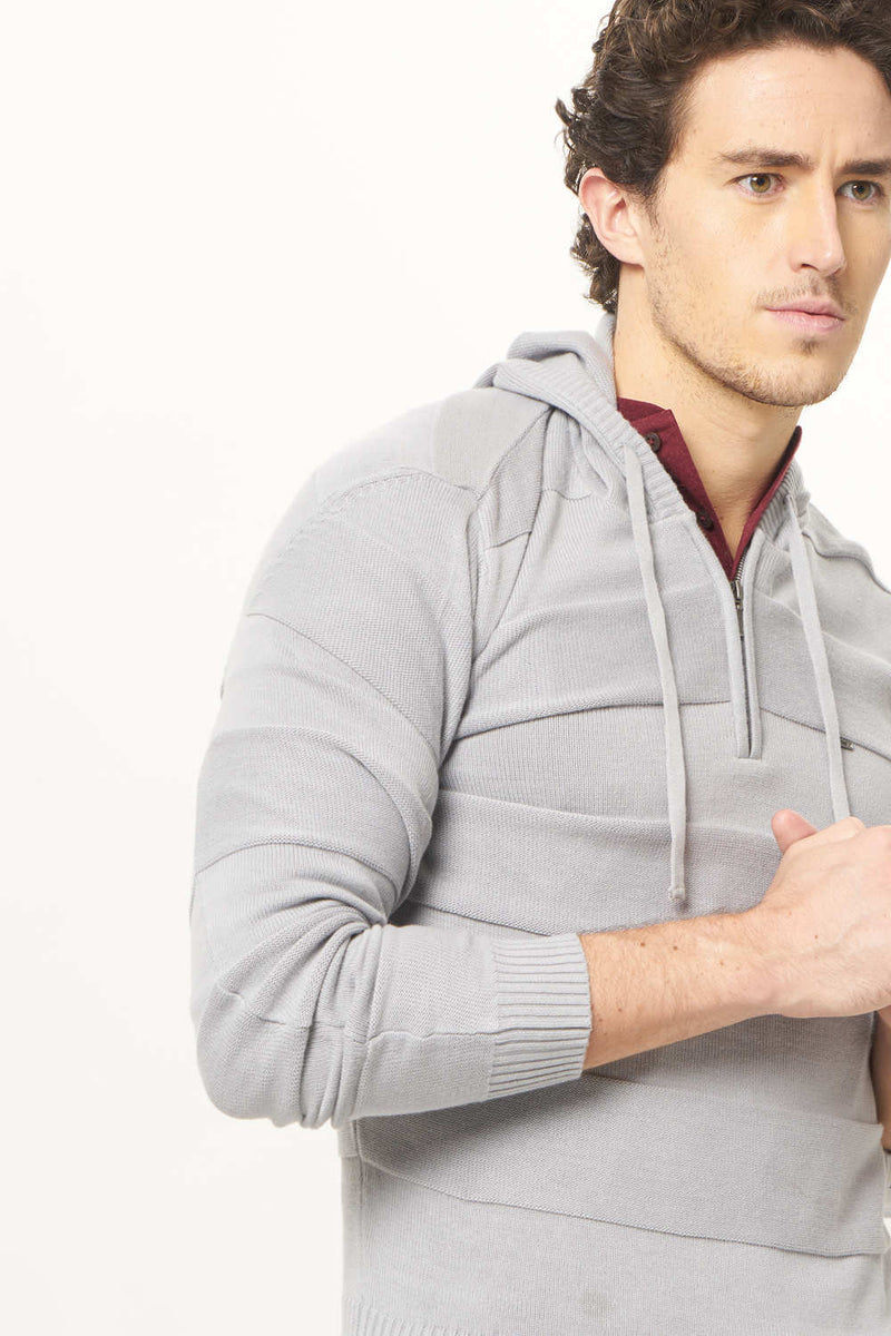 BASICS MUSCLE FIT HOODED SWEATER