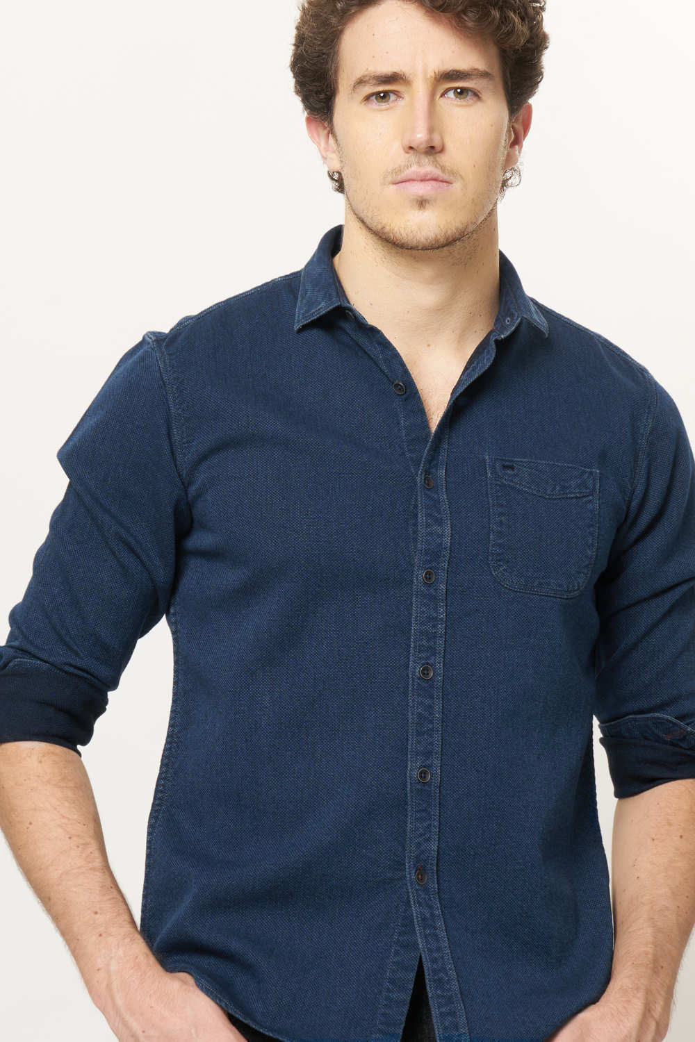 BASICS SLIM FIT CHAMBRAY SHIRT