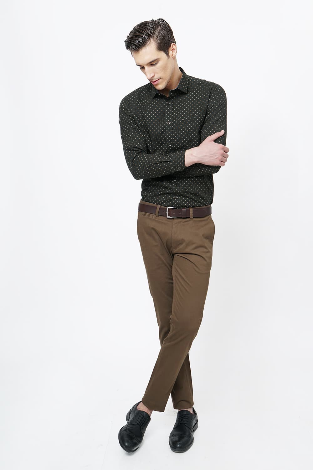 BASICS TAPERED FIT STRETCH TROUSER