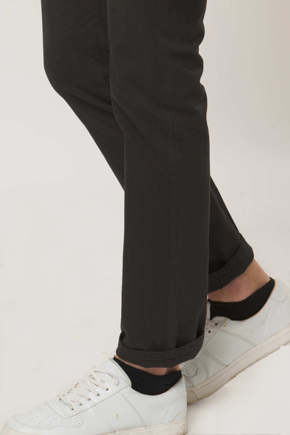 BASICS TAPERED FIT STRETCH TROUSER