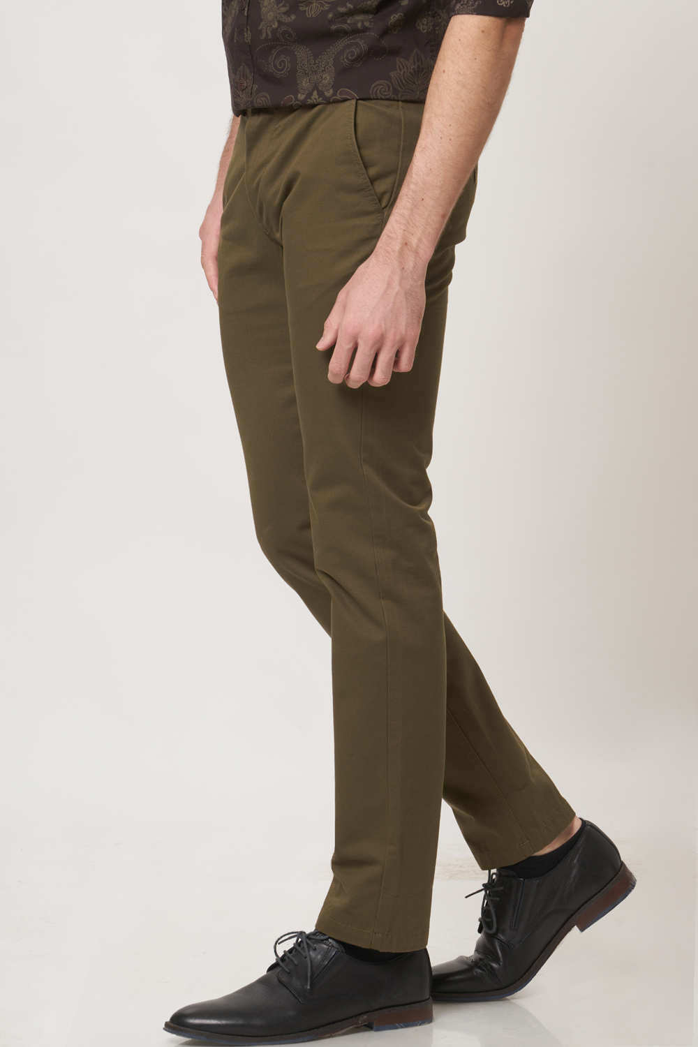 BASICS SLIM FIT COTTON TROUSER