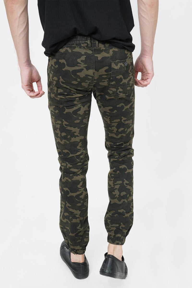 BASICS JOGGER FIT PRINTED TROUSER