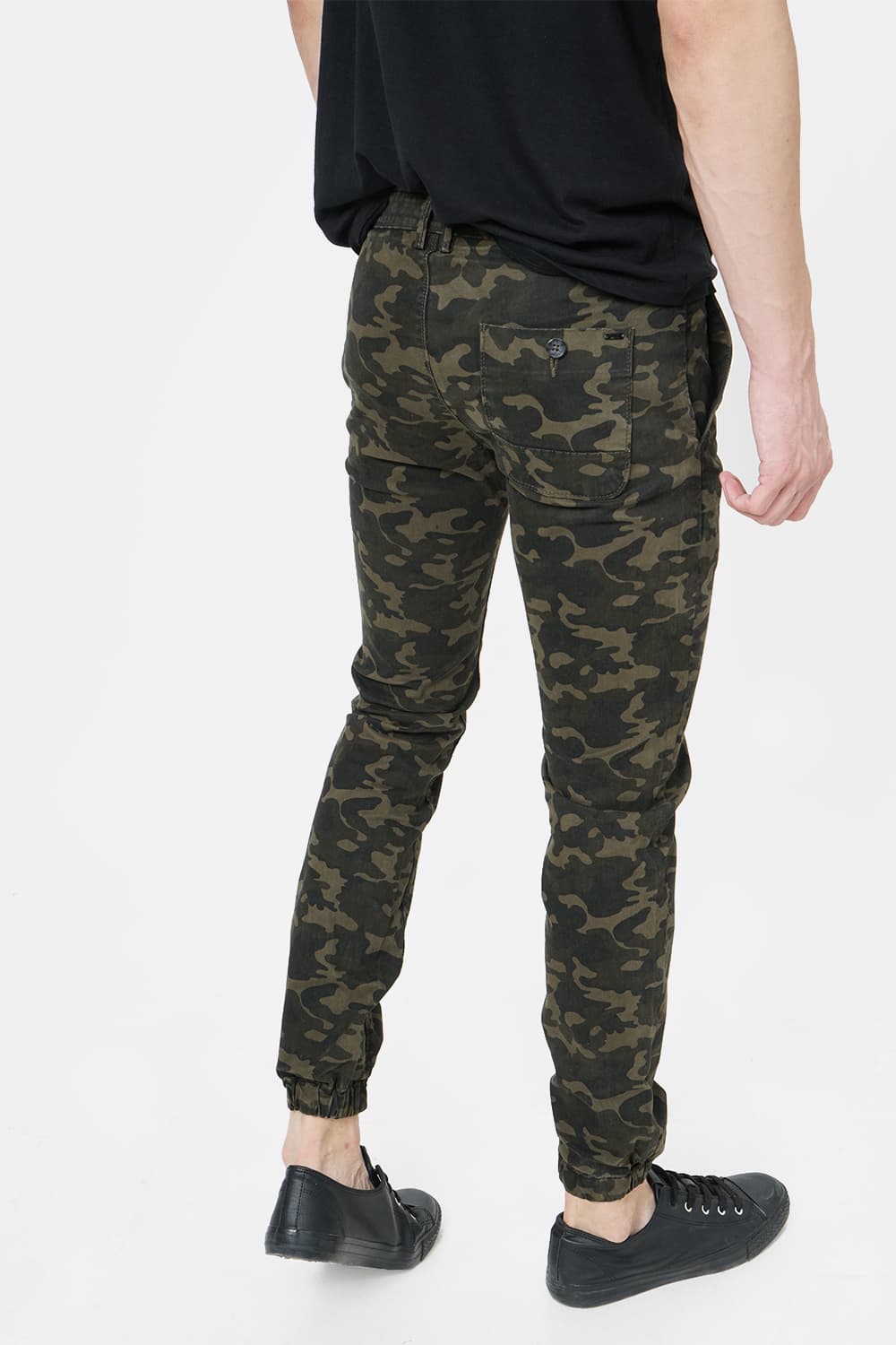 BASICS JOGGER FIT PRINTED TROUSER