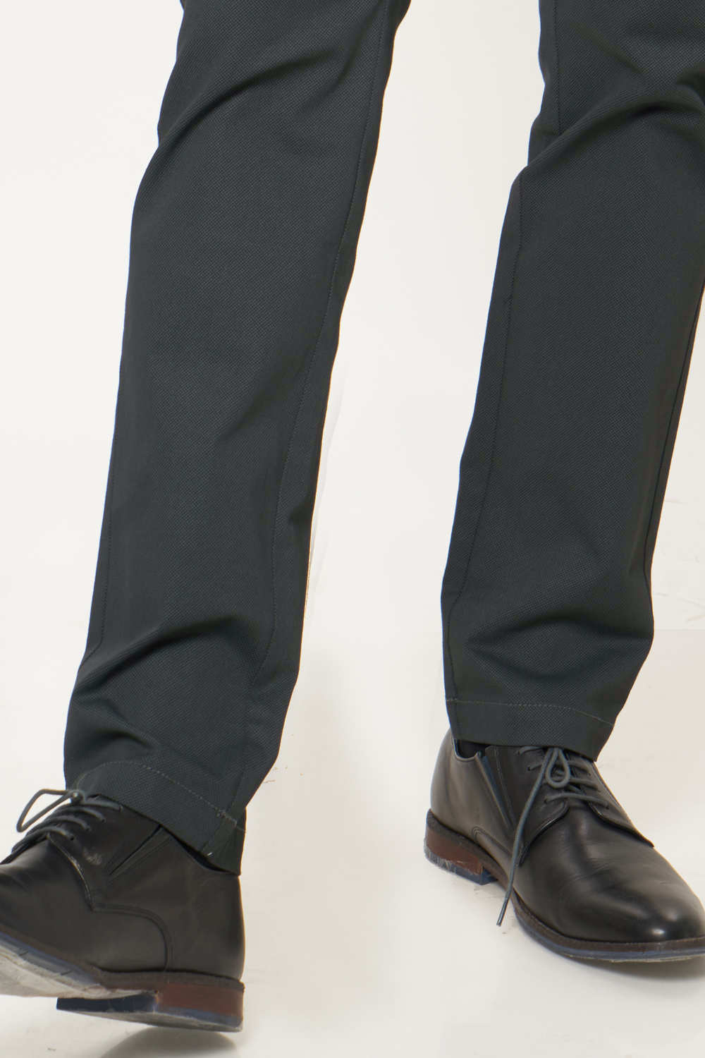 BASICS SLIM FIT STRETCH TROUSER