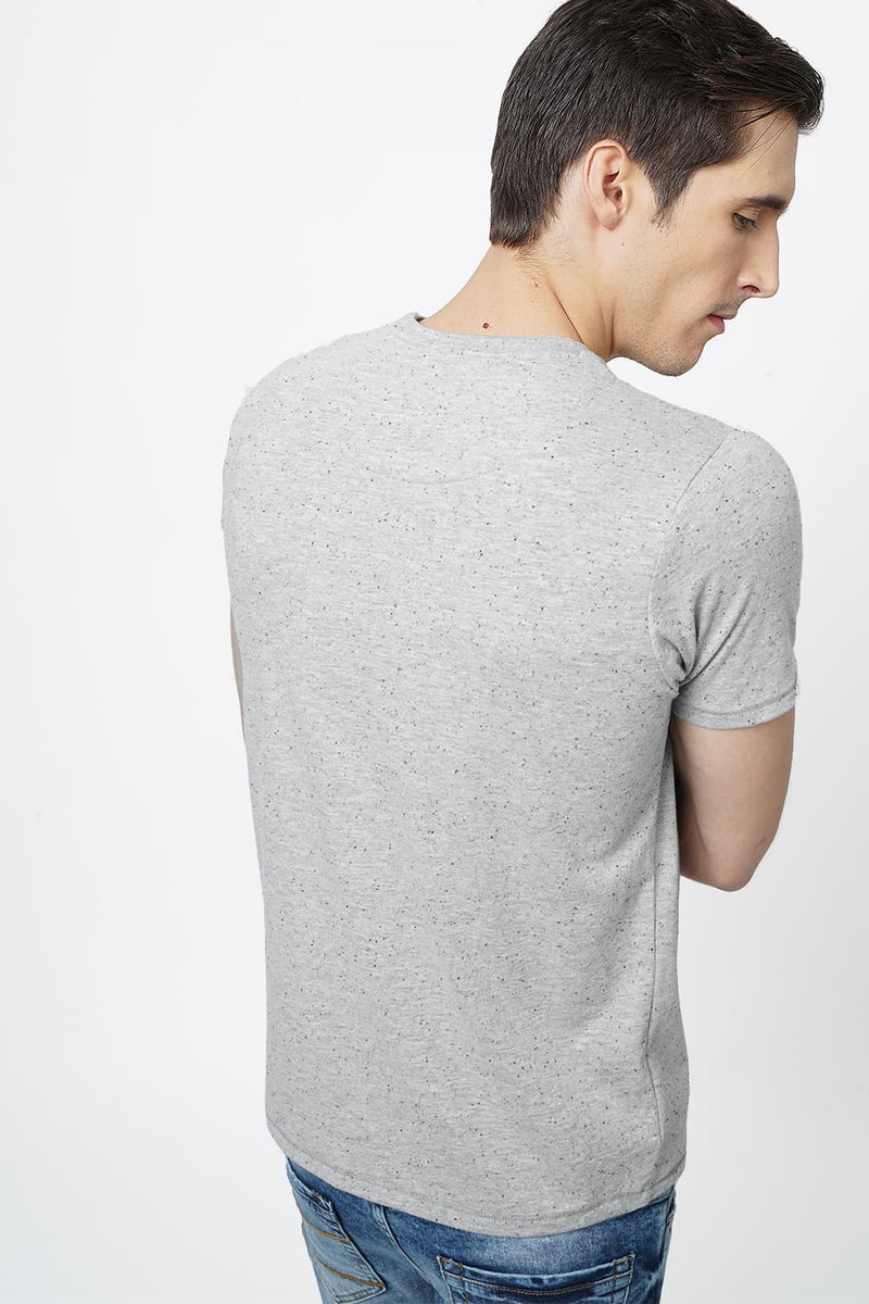 BASICS MUSCLE FIT CREW NECK T.SHIRT