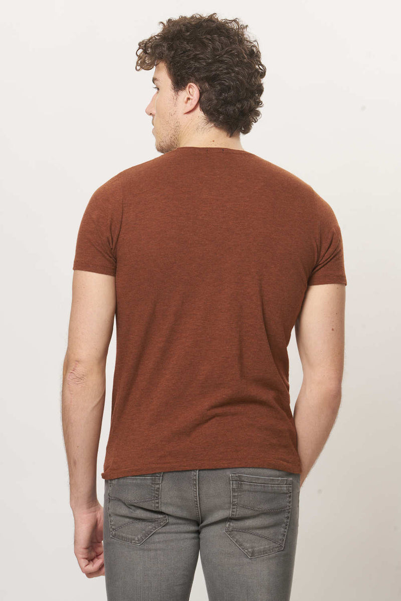 BASICS MUSCLE FIT CREW NECK T.SHIRT