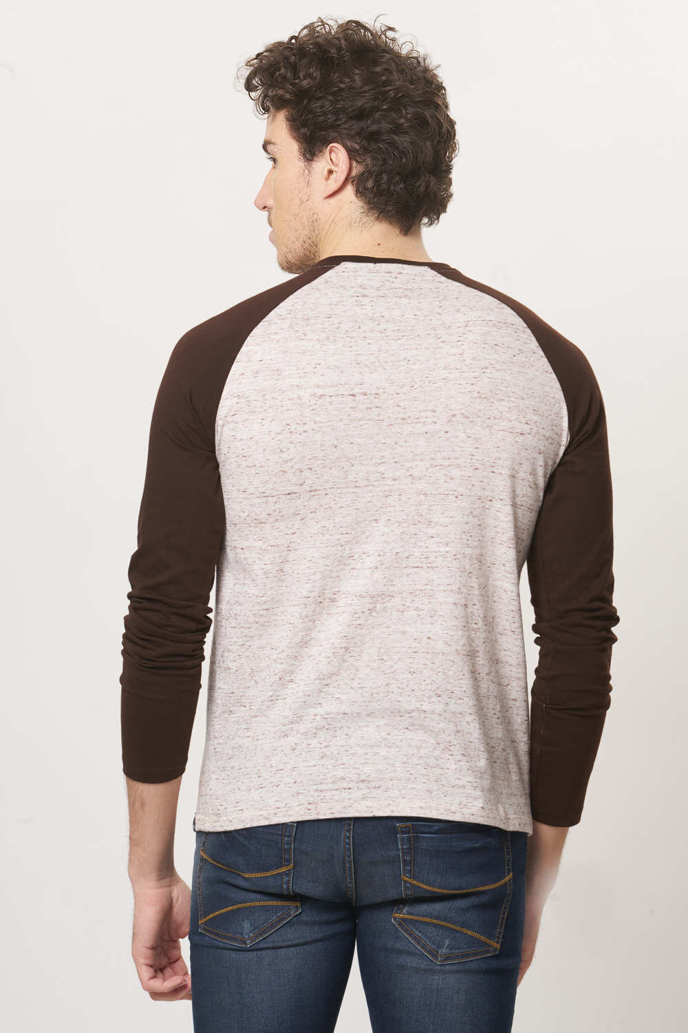 BASICS MUSCLE FIT RAGLAN LONG SLEEVE T.SHIRT