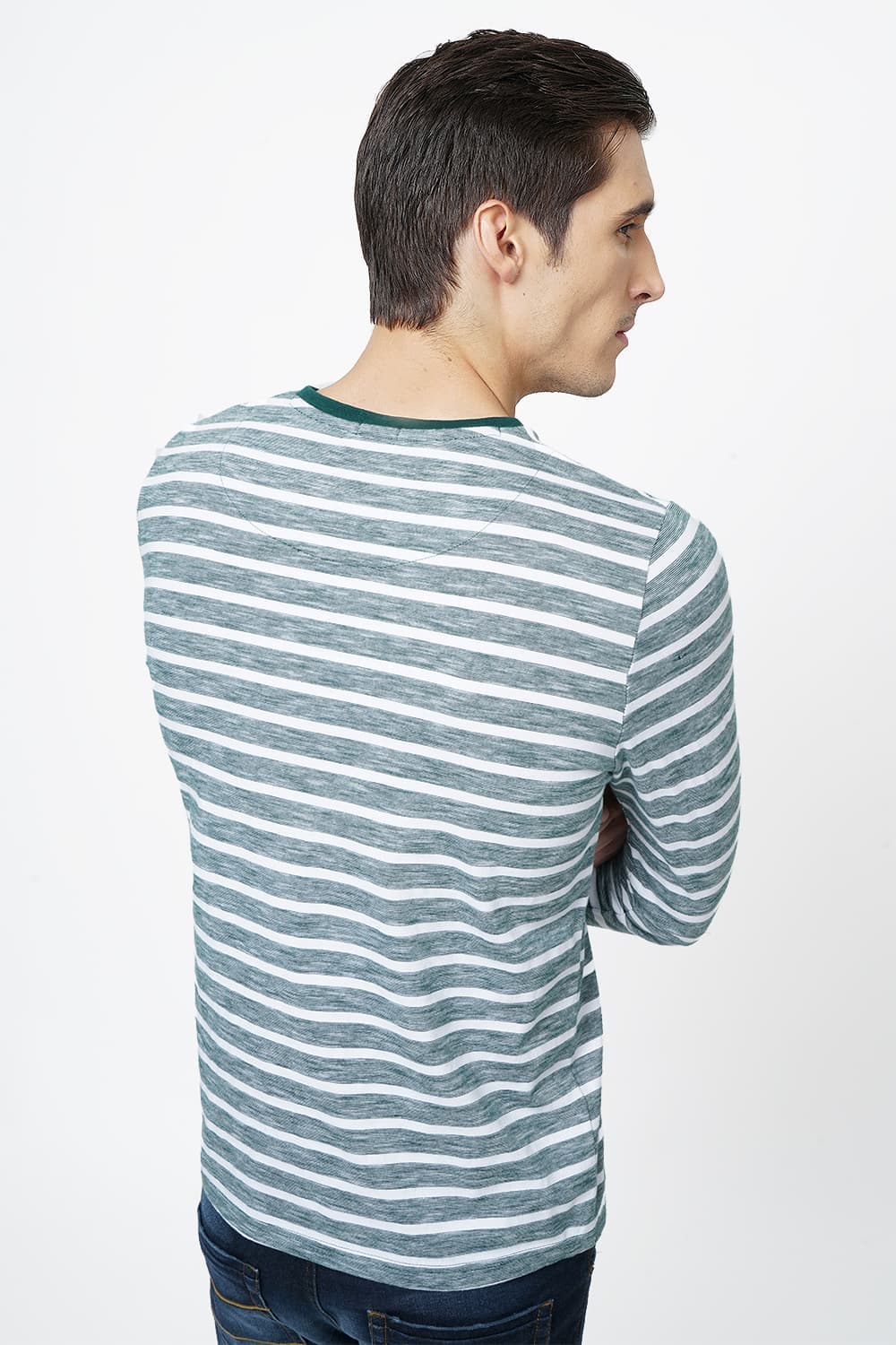 BASICS MUSCLE FIT HENLEY T.SHIRT