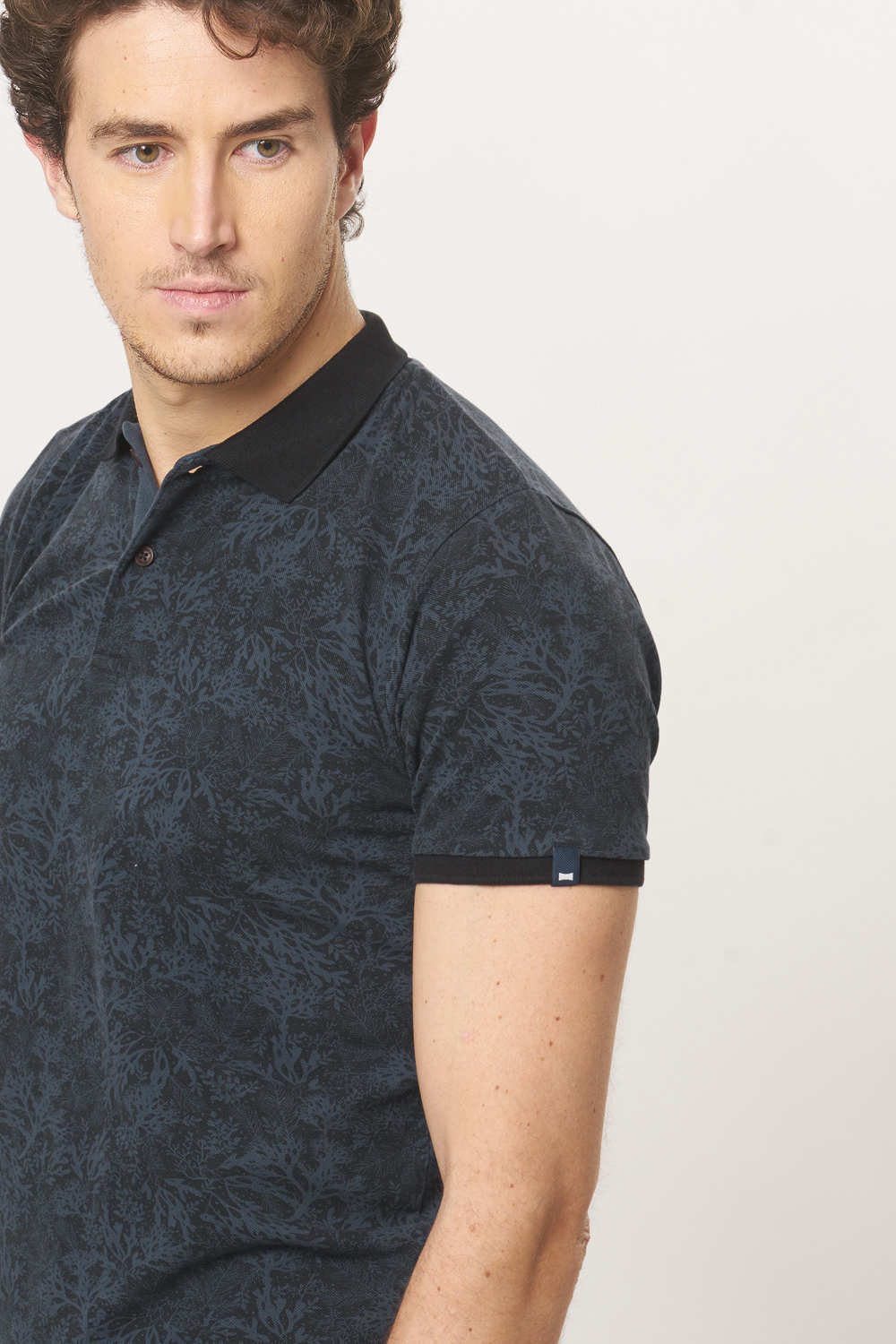 BASICS MUSCLE FIT POLO T.SHIRT