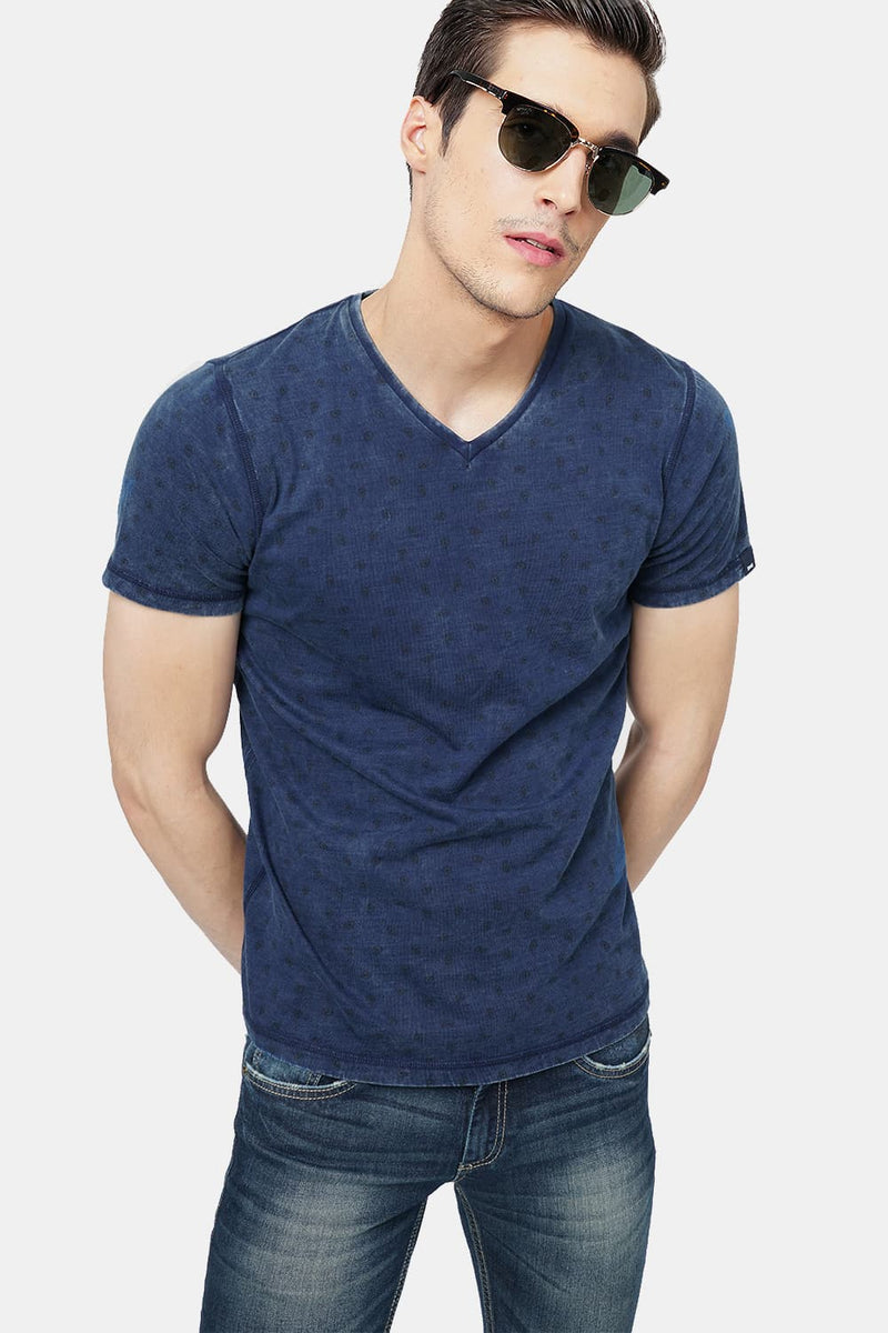 BASICS MUSCLE FIT PRINTED V NECK T.SHIRT