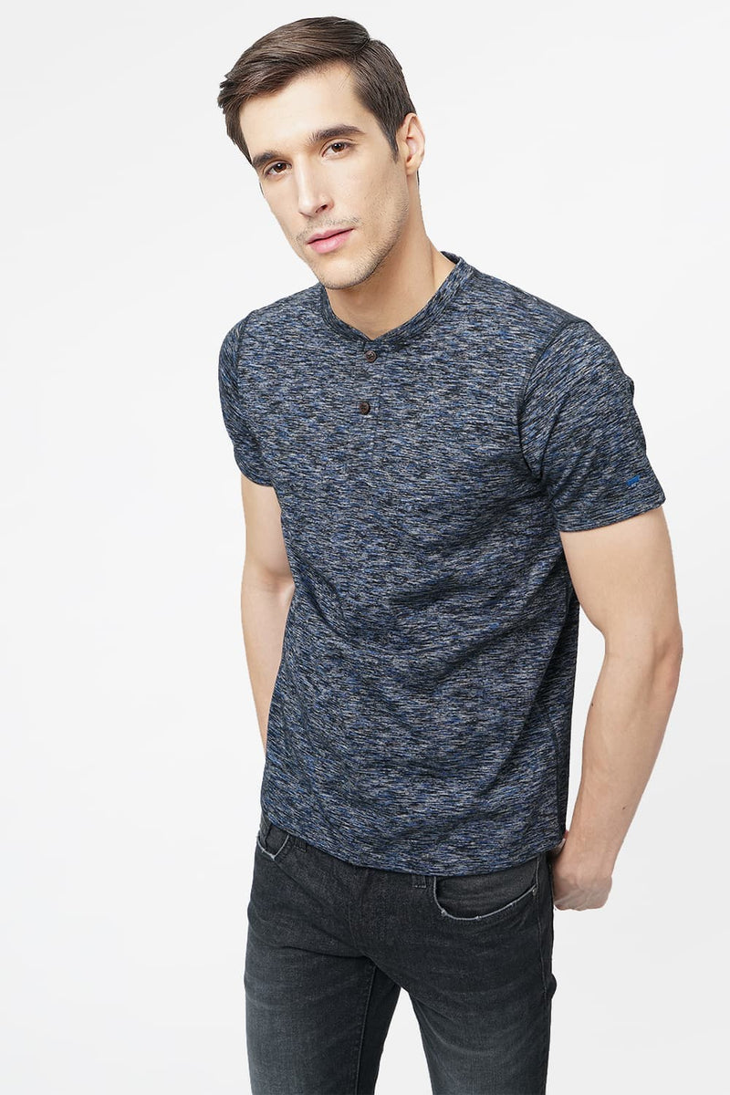 BASICS MUSCLE FIT HENLEY T.SHIRT