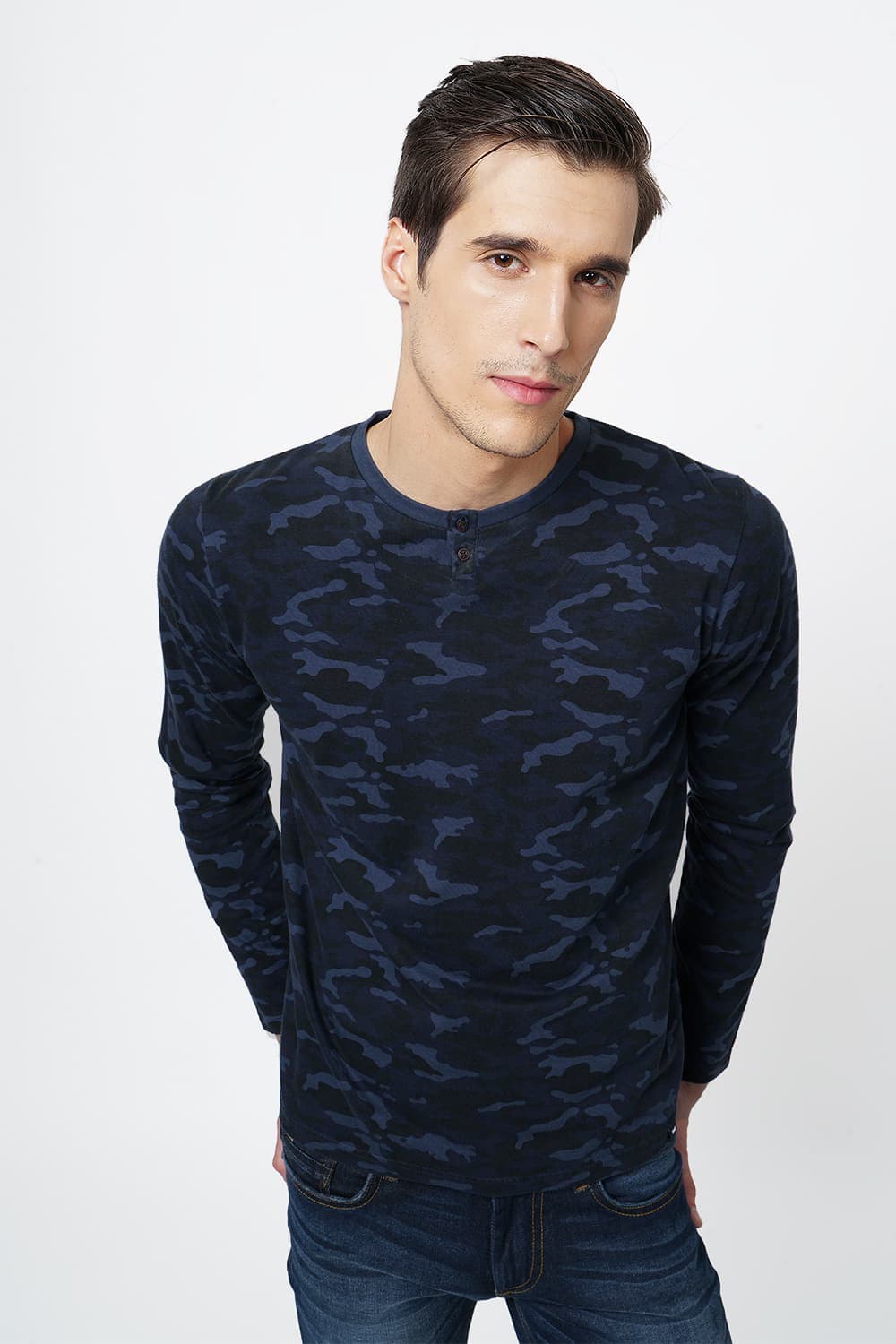 BASICS MUSCLE FIT HENLEY PRINTED T.SHIRT