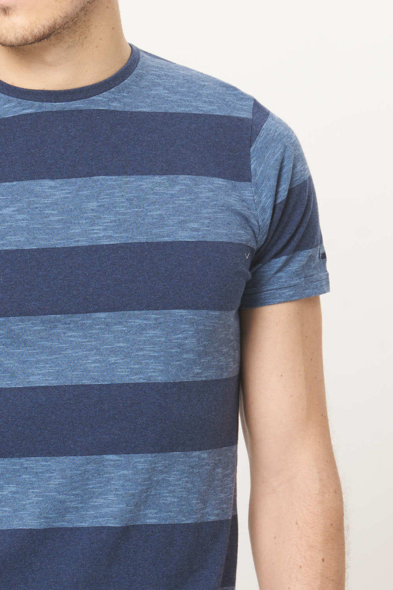 BASICS MUSCLE FIT STRIPES CREW NECK T.SHIRT