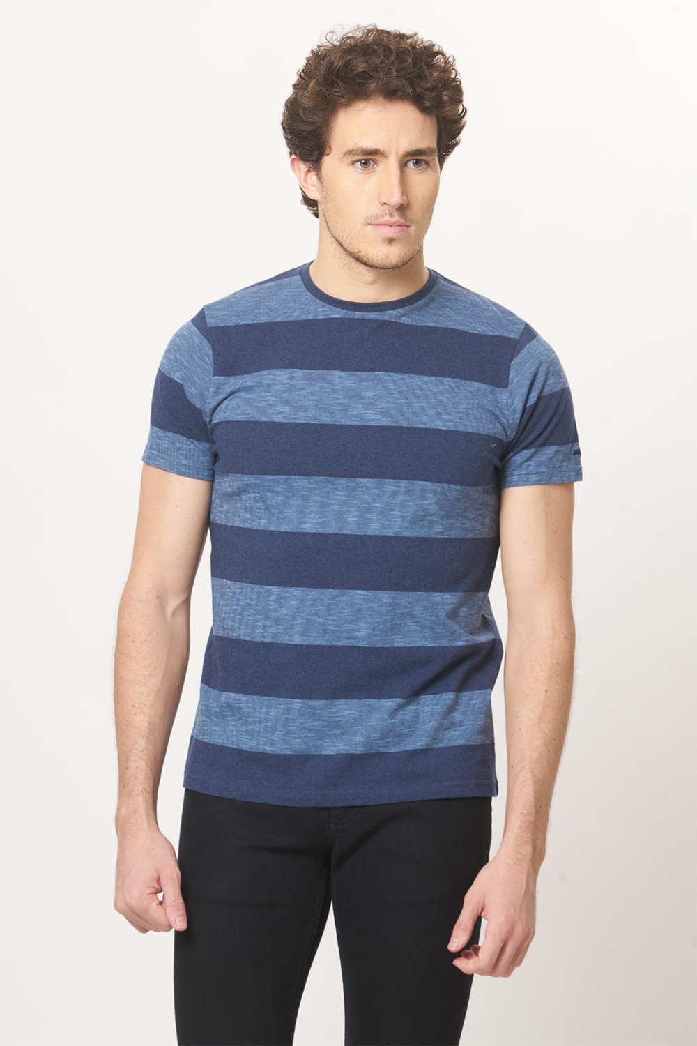 BASICS MUSCLE FIT STRIPES CREW NECK T.SHIRT