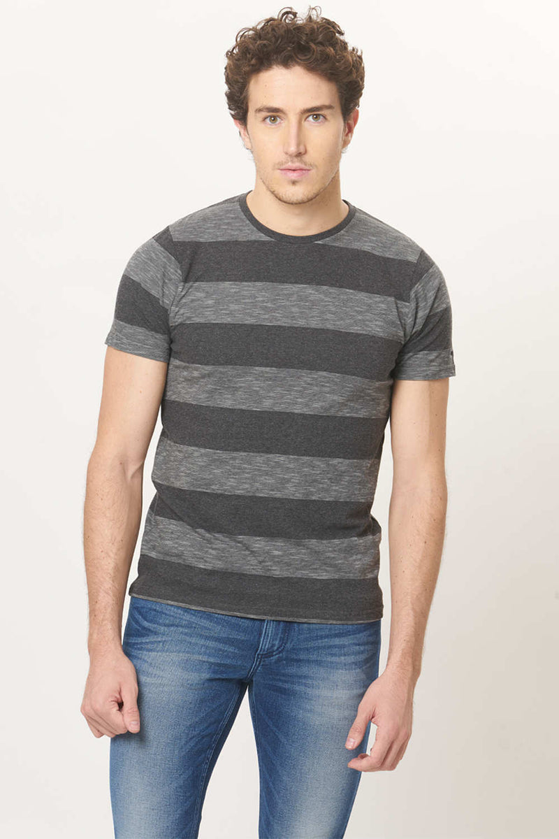 BASICS MUSCLE FIT STRIPES CREW NECK T.SHIRT