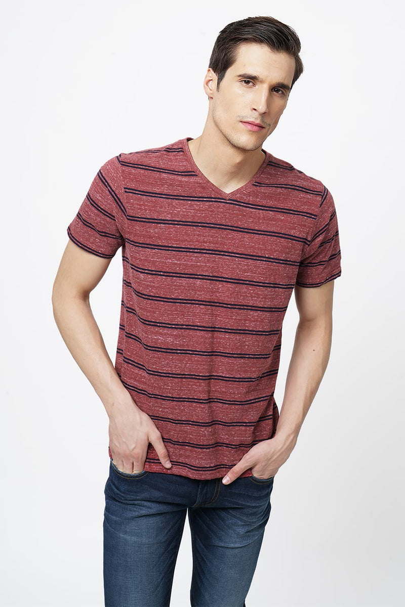 BASICS MUSCLE FIT V NECK T.SHIRT