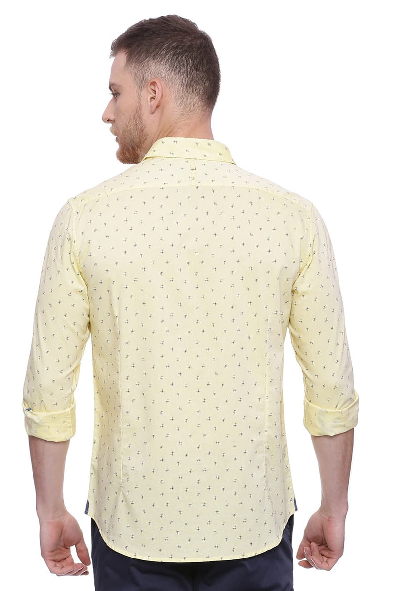 BASICS SLIM FIT PRINTED SHIRT