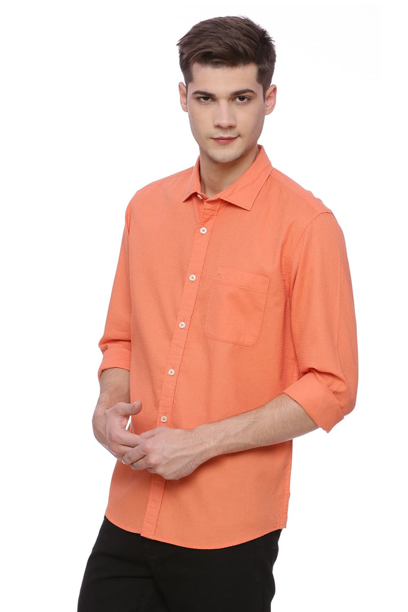 BASICS SLIM FIT DOBBY SHIRT