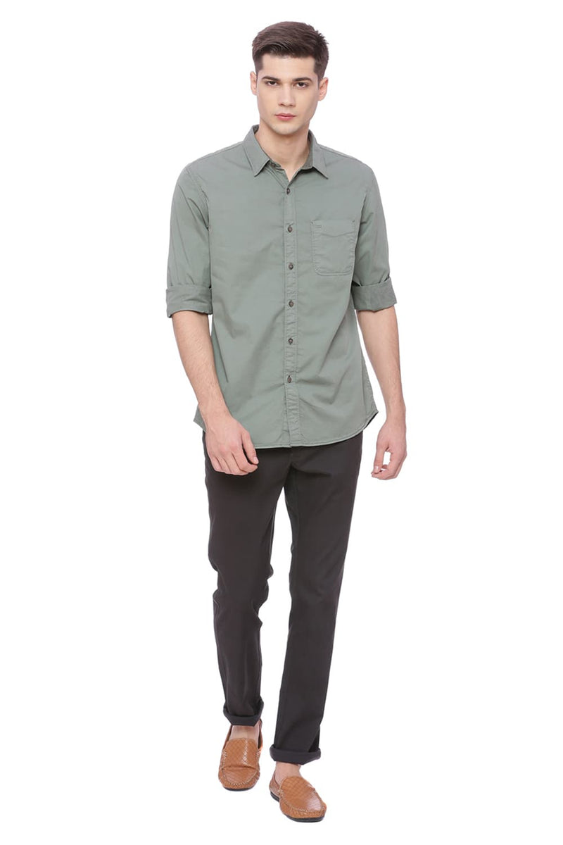 BASICS SLIM FIT GARMENT-DYED SHIRT