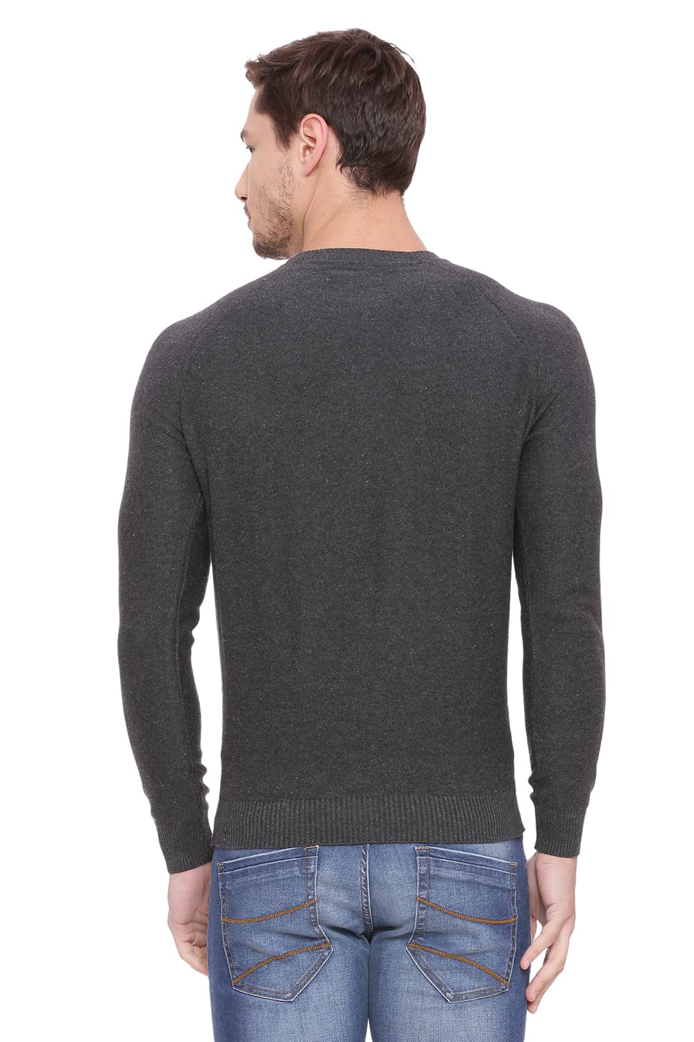 BASICS MUSCLE FIT CREW NECK SWEATER