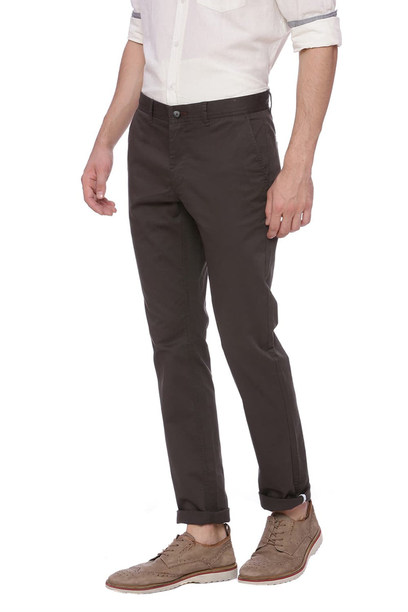 BASICS TAPERED FIT STRETCH TROUSER