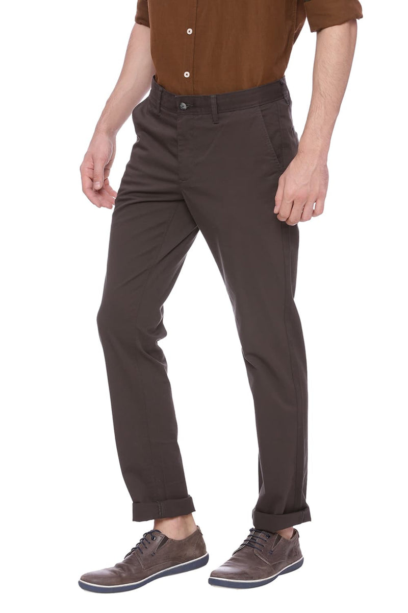 BASICS TAPERED FIT STRETCH TROUSER