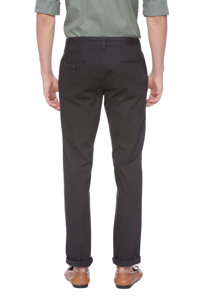 BASICS TAPERED FIT STRETCH TROUSER