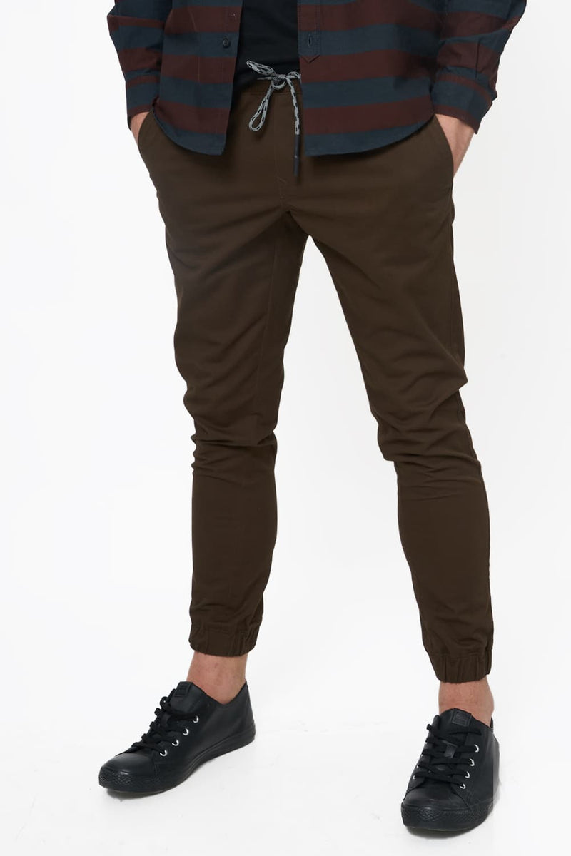 BASICS JOGGER FIT STRETCH TROUSER