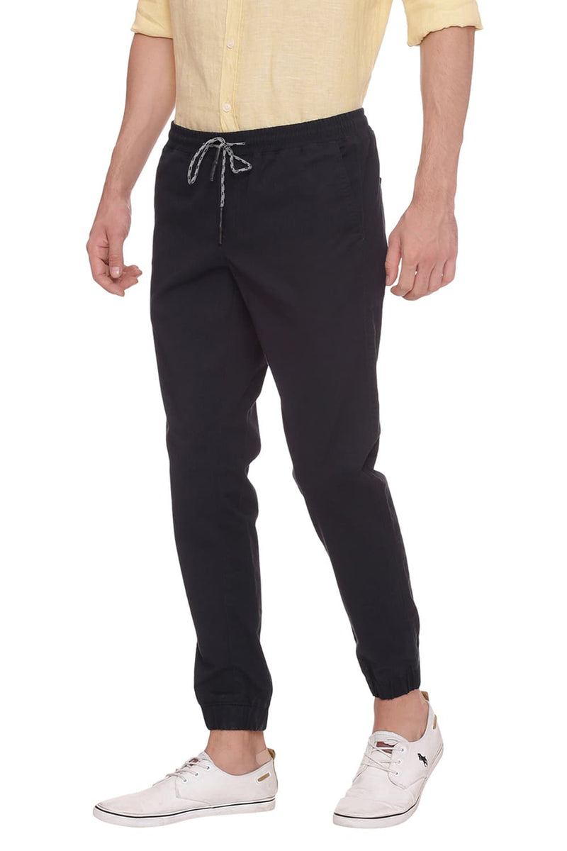 BASICS JOGGER FIT STRETCH TROUSER