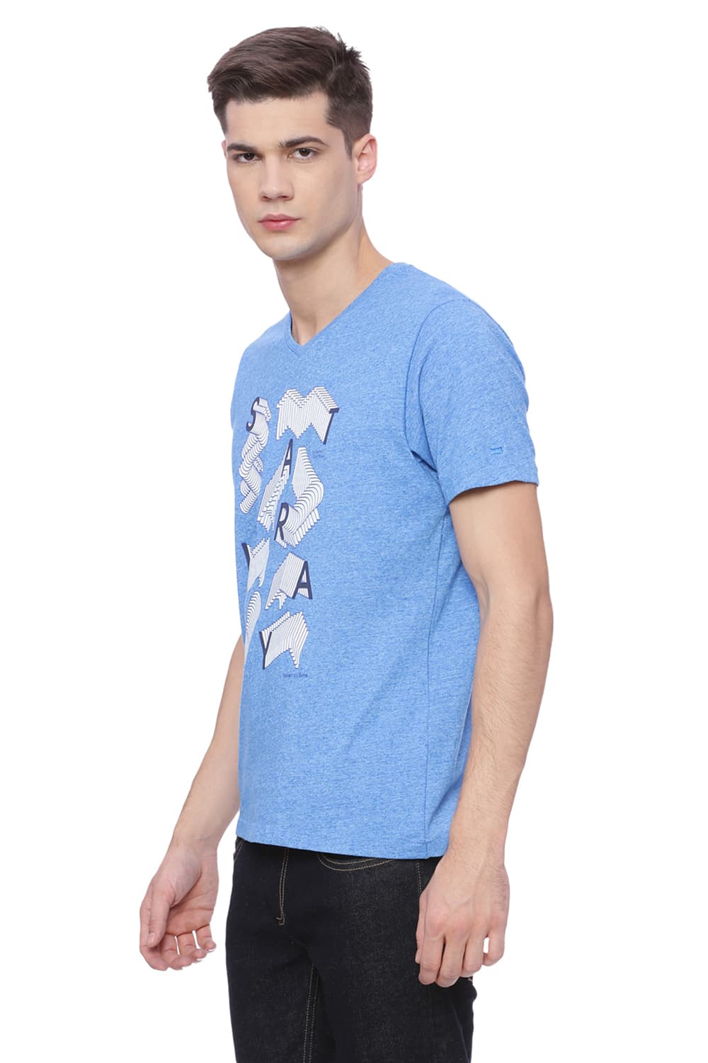 BASICS MUSCLE FIT V NECK T SHIRT