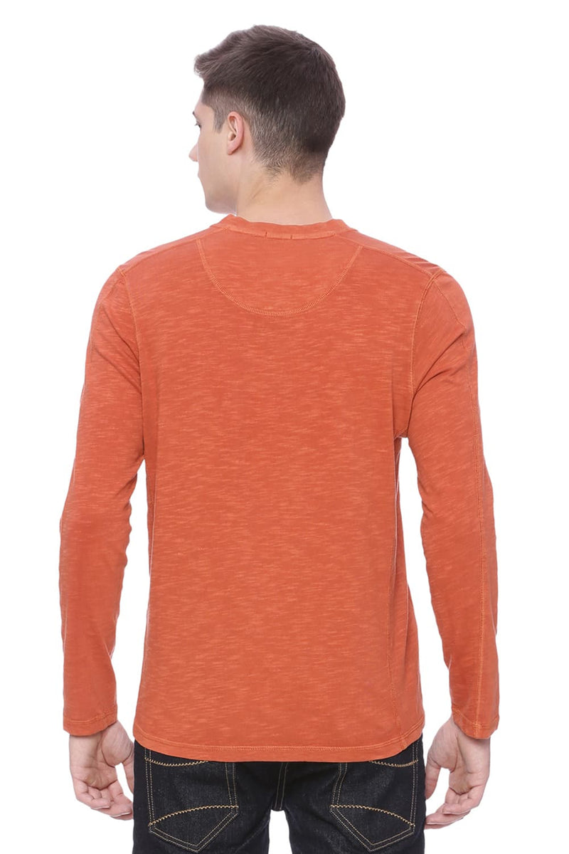 BASICS MUSCLE FIT HENLEY T SHIRT